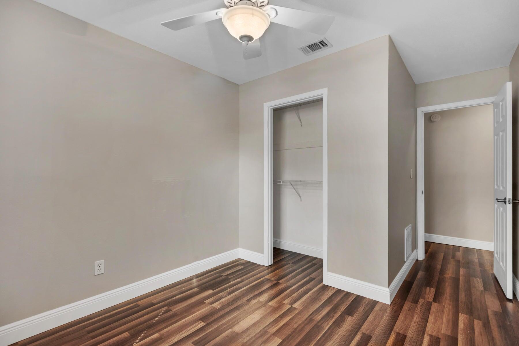 CREEKSIDE 5 - Residential Lease