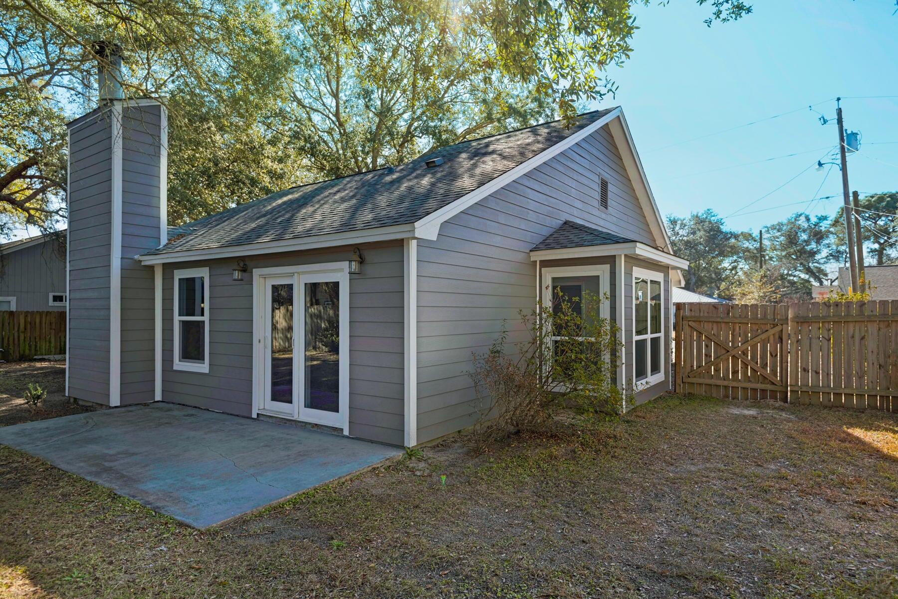 CREEKSIDE 5 - Residential Lease