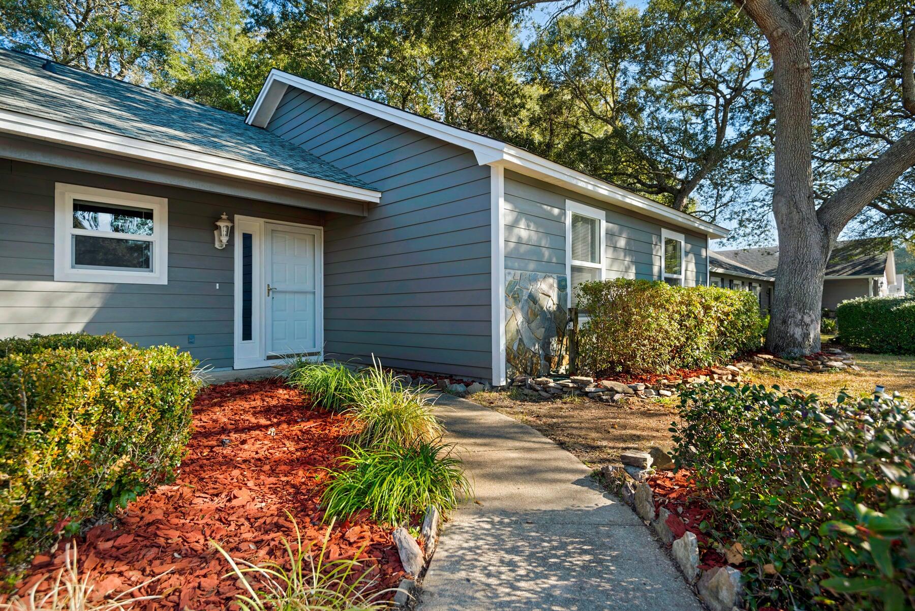 CREEKSIDE 5 - Residential Lease