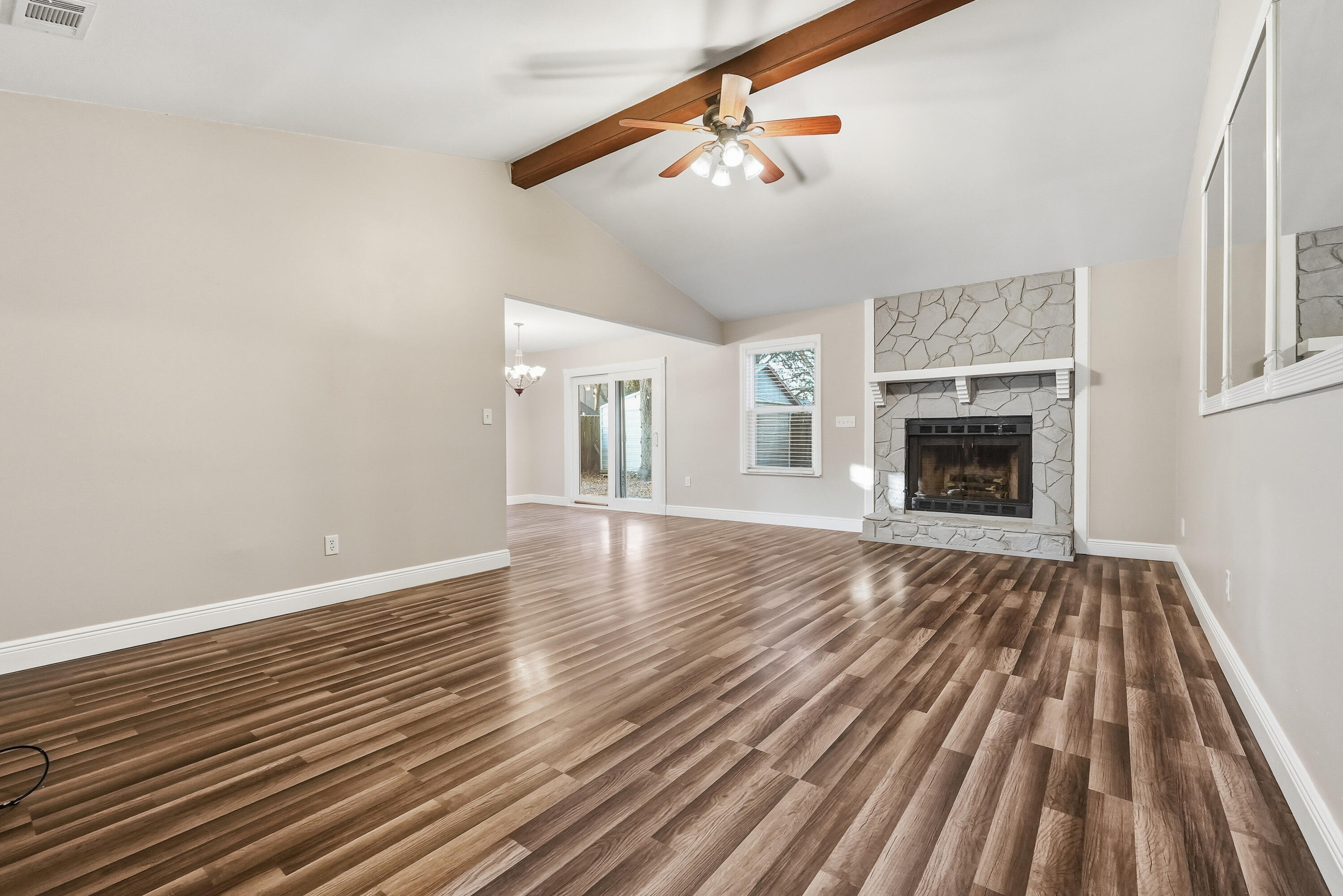 CREEKSIDE 5 - Residential Lease