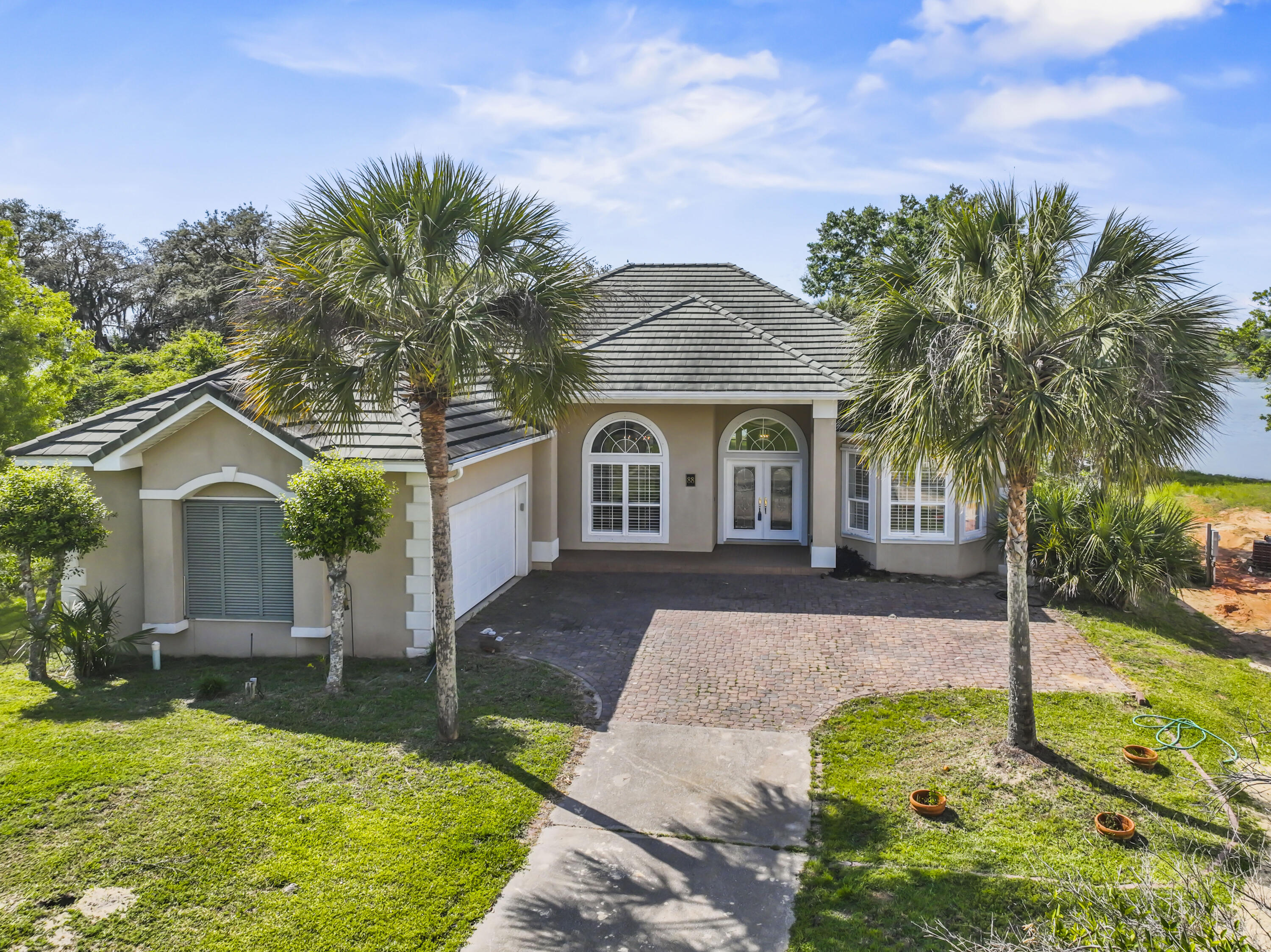 LAGRANGE COVE - Residential