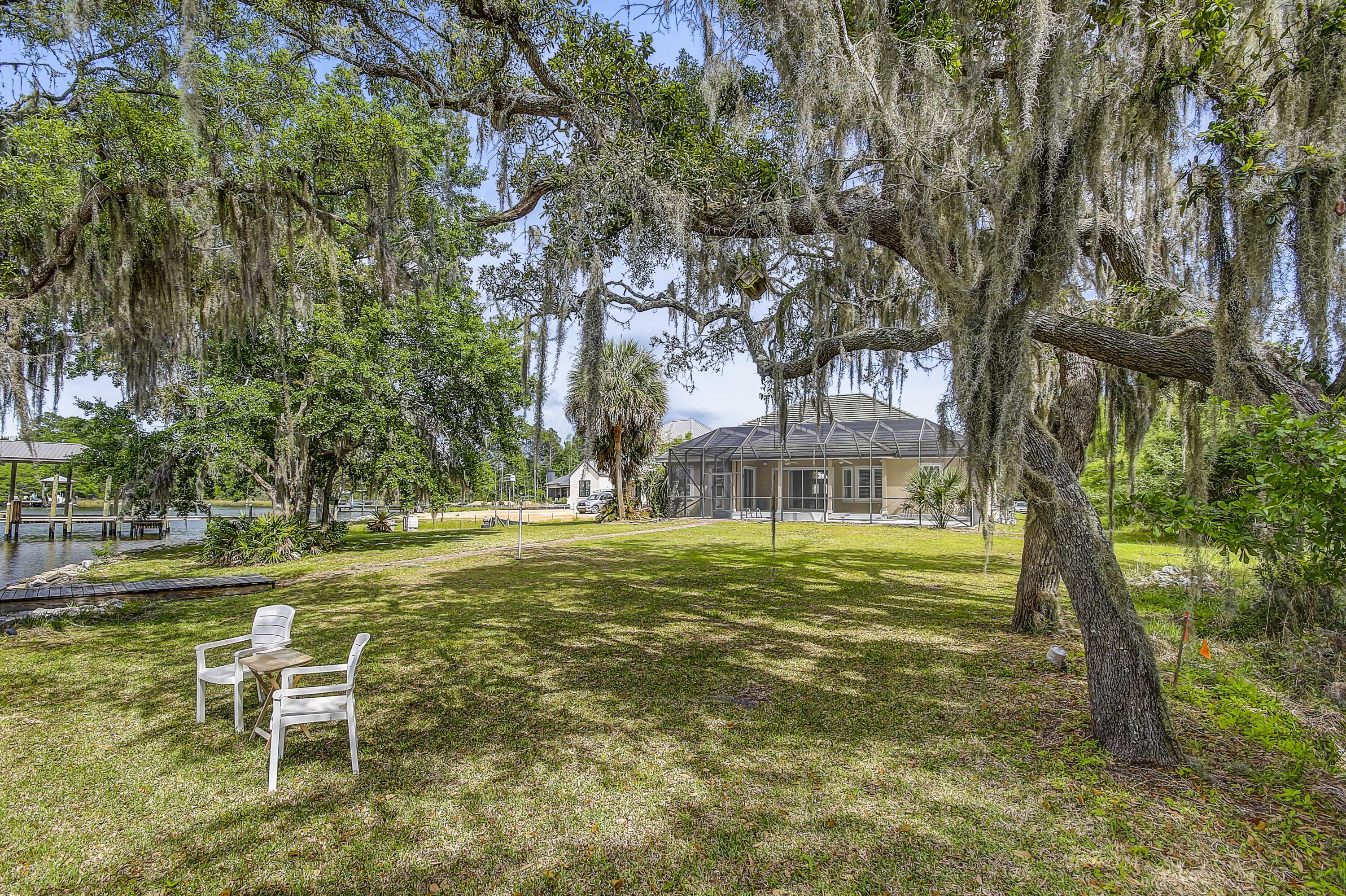 LAGRANGE COVE - Residential