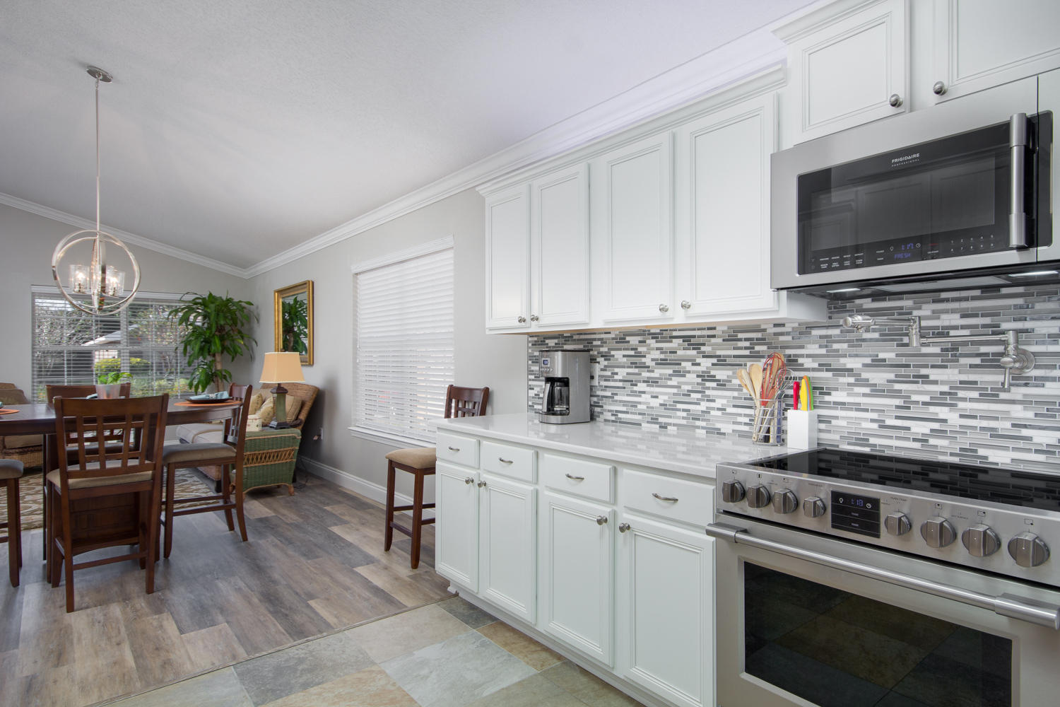 EMERALD LAKES PH III - Residential