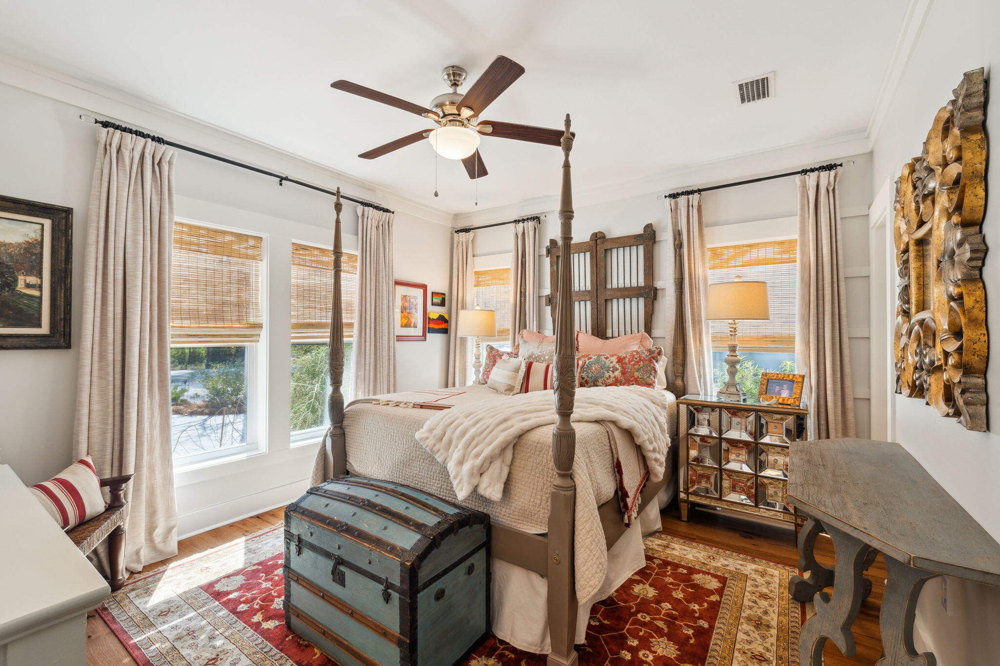 MAGNOLIA BEACH - Residential