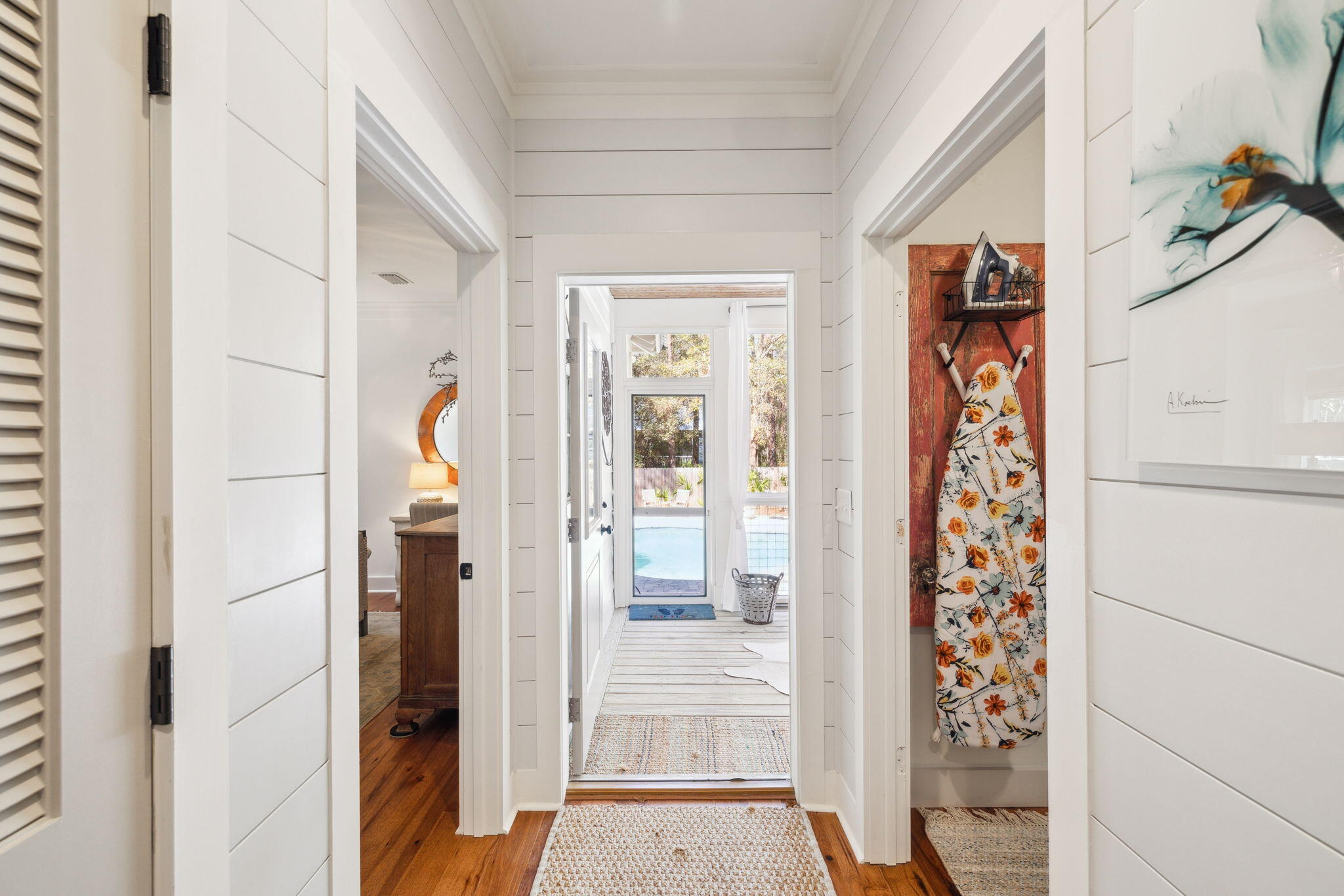 MAGNOLIA BEACH - Residential