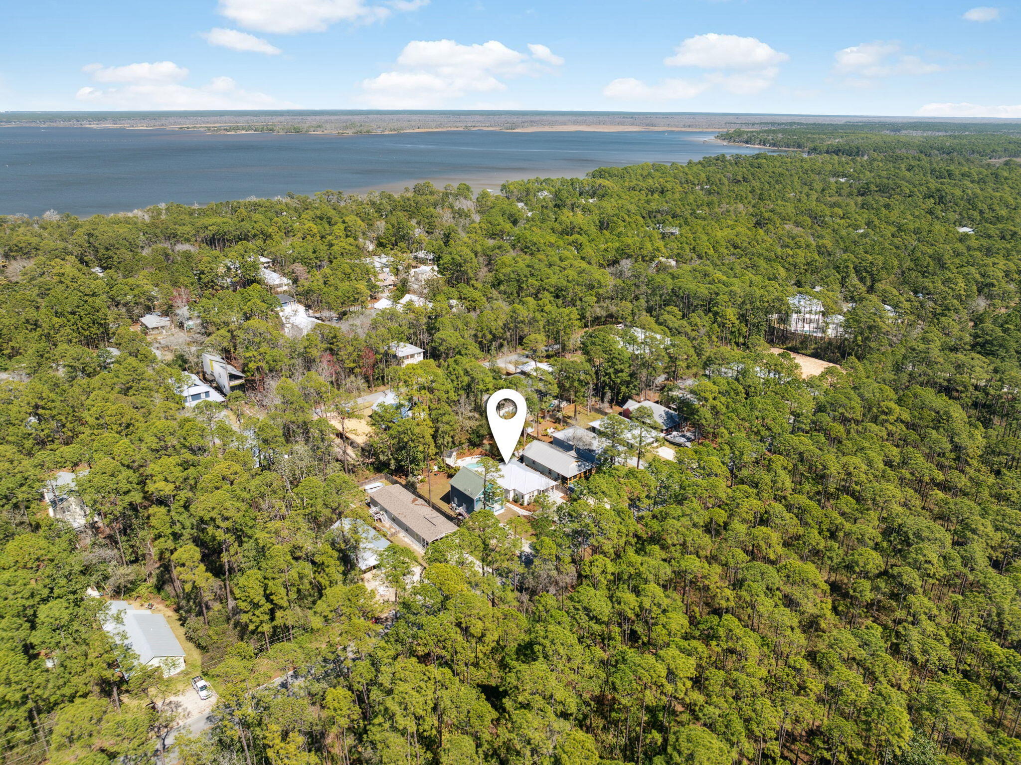 MAGNOLIA BEACH - Residential
