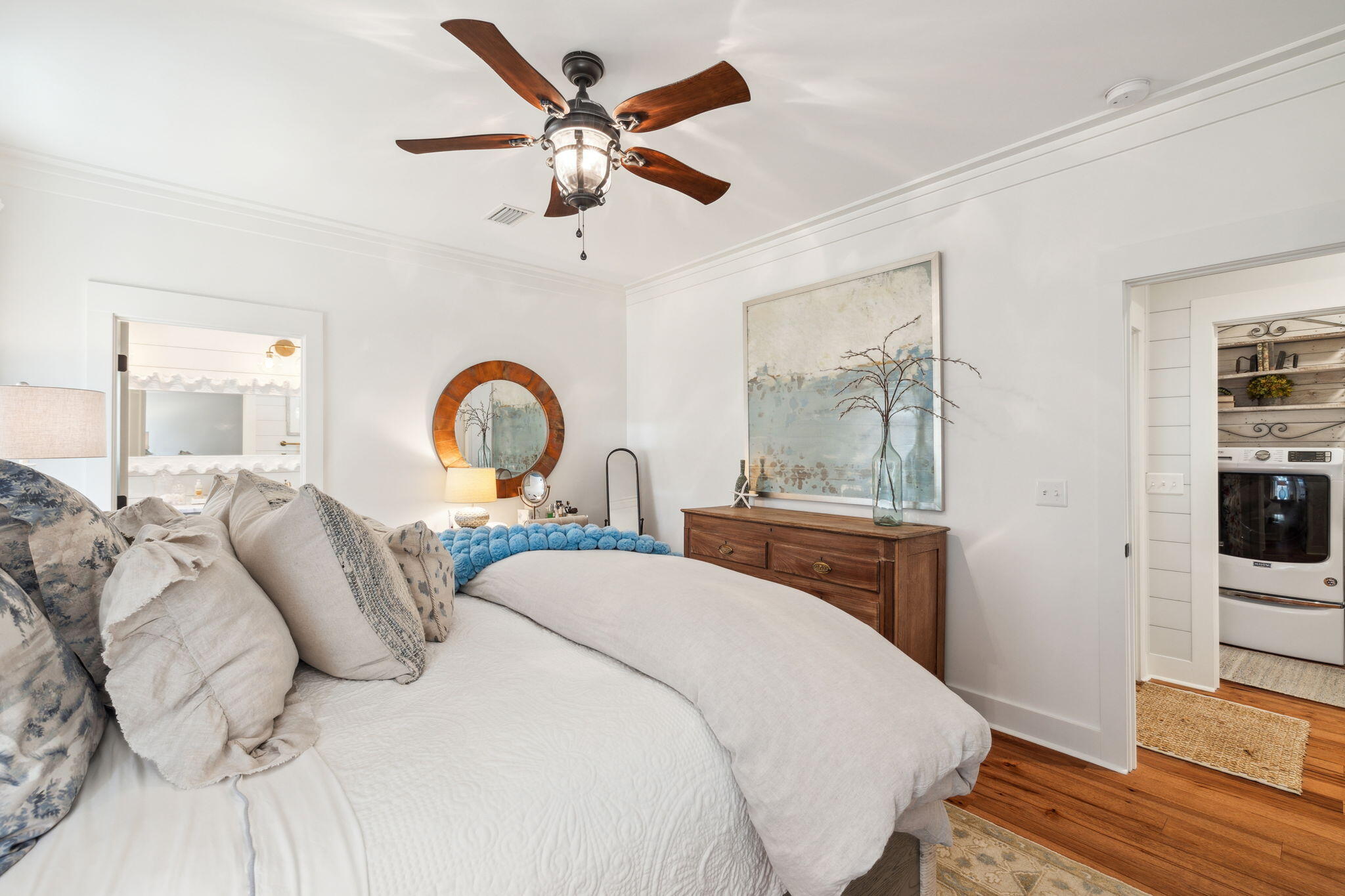 MAGNOLIA BEACH - Residential