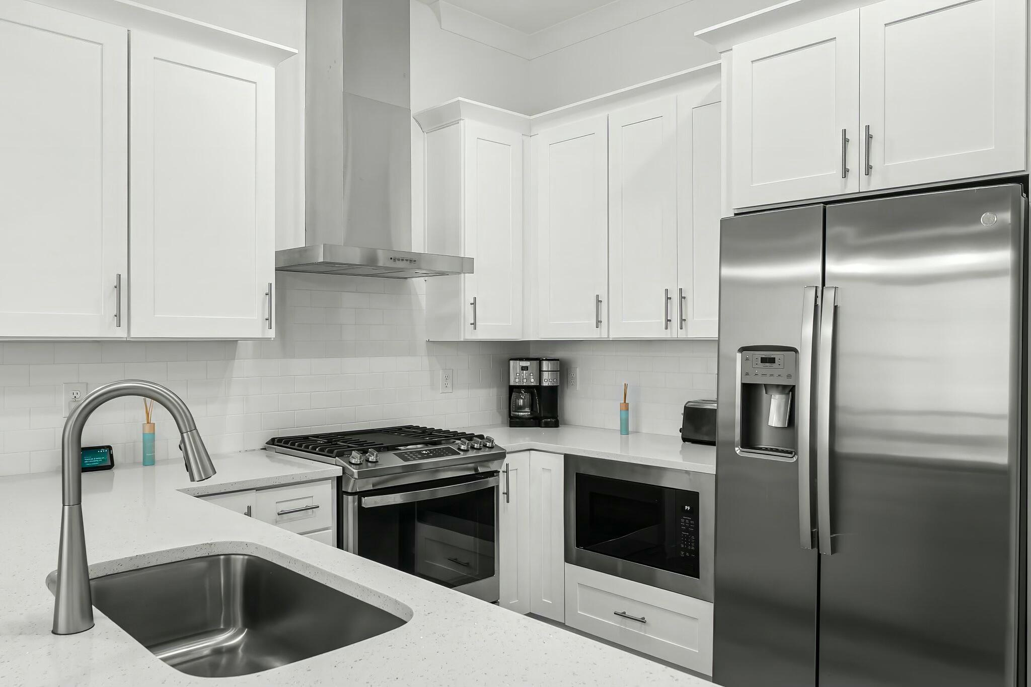 KARA LAKE TOWNHOMES - Residential