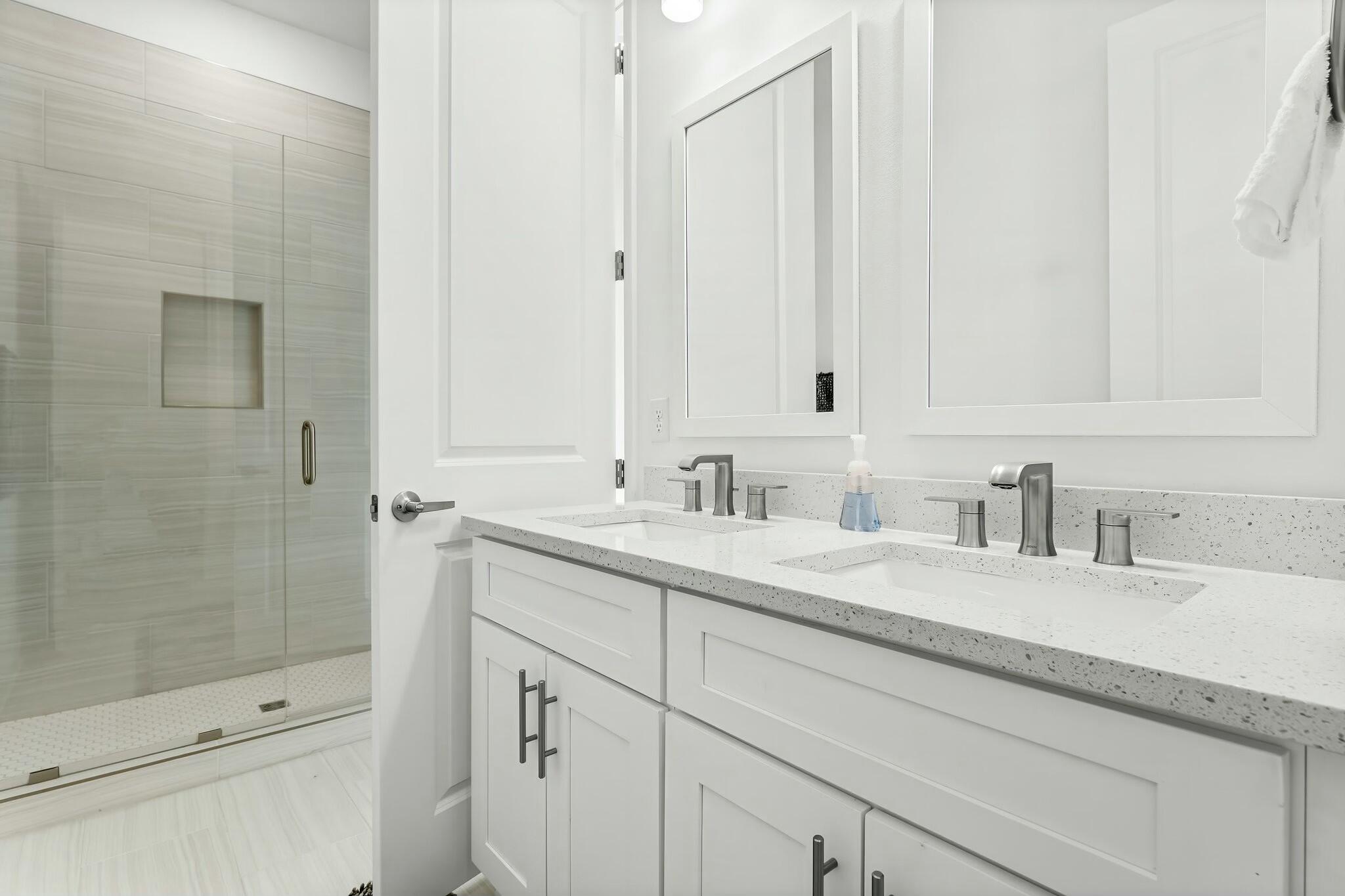 KARA LAKE TOWNHOMES - Residential
