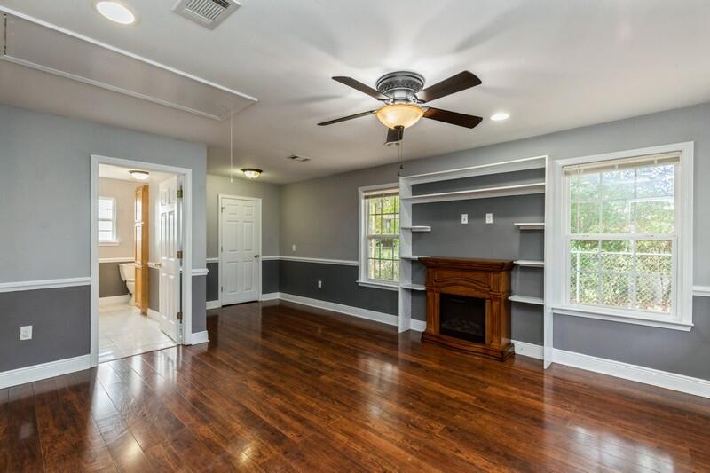 ADAMS POWELL EAST - Residential