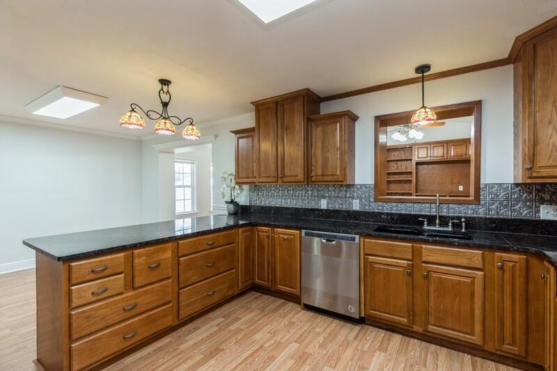 ADAMS POWELL EAST - Residential