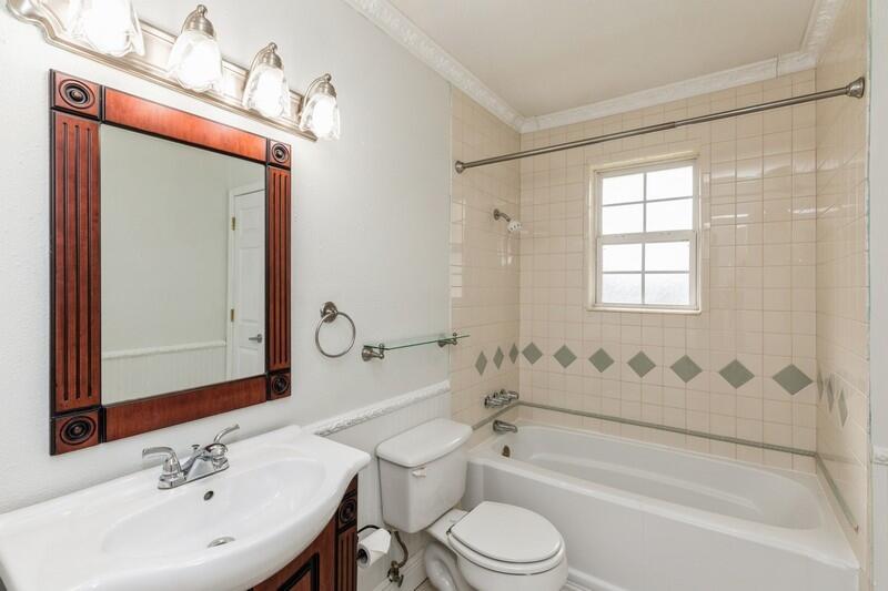 ADAMS POWELL EAST - Residential