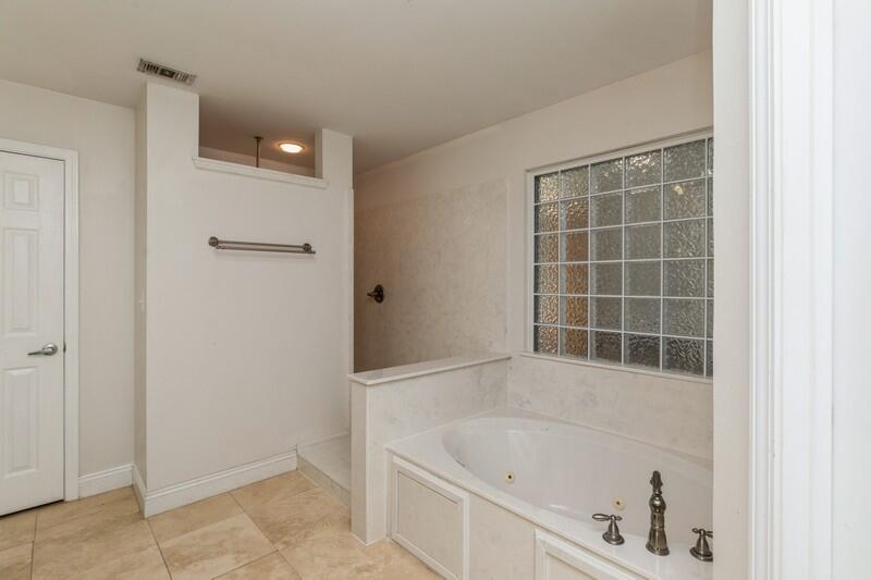 ADAMS POWELL EAST - Residential