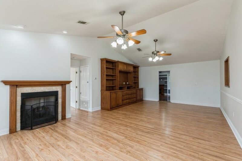 ADAMS POWELL EAST - Residential