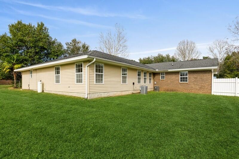 ADAMS POWELL EAST - Residential