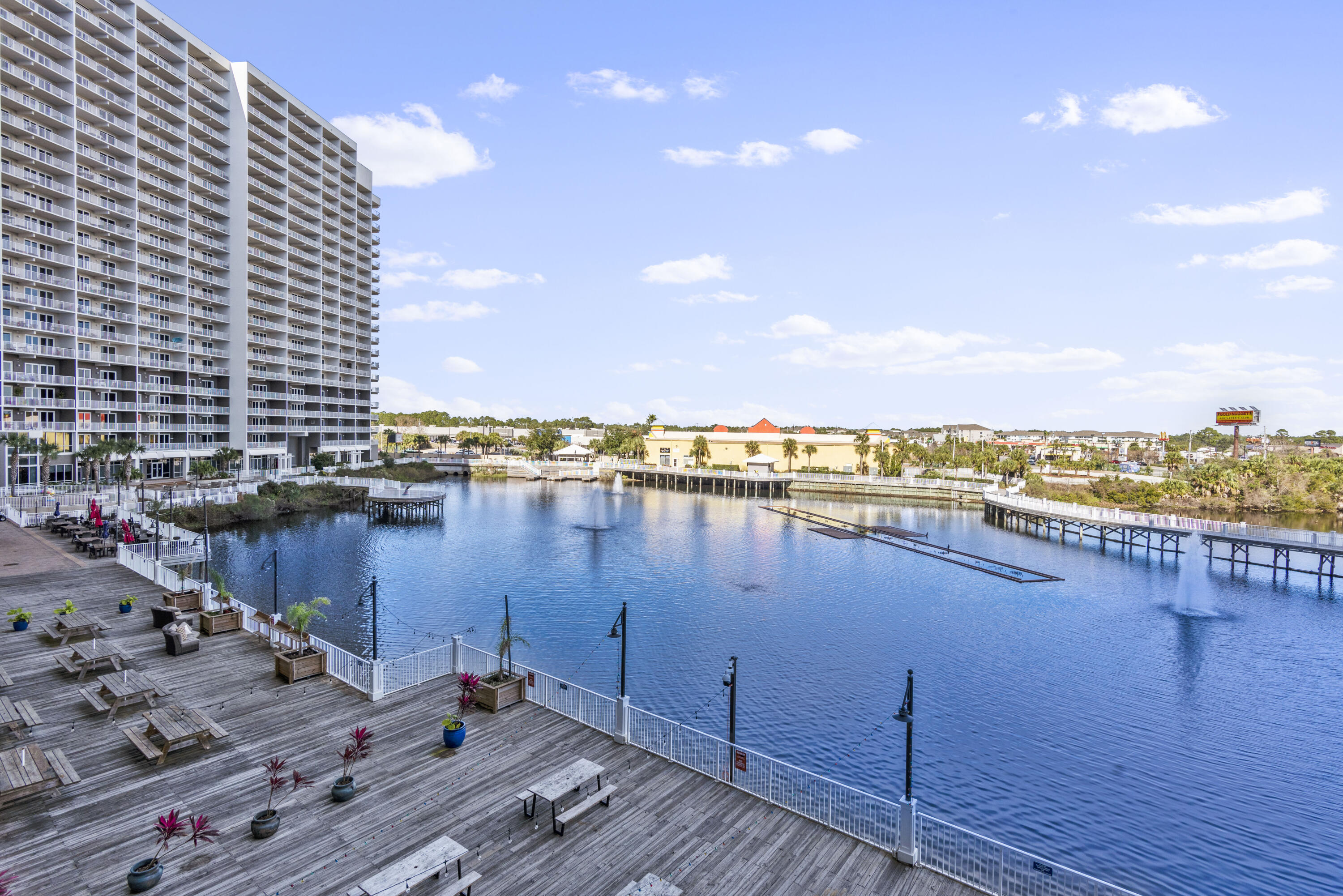 Laketown Wharf Phase II - Residential
