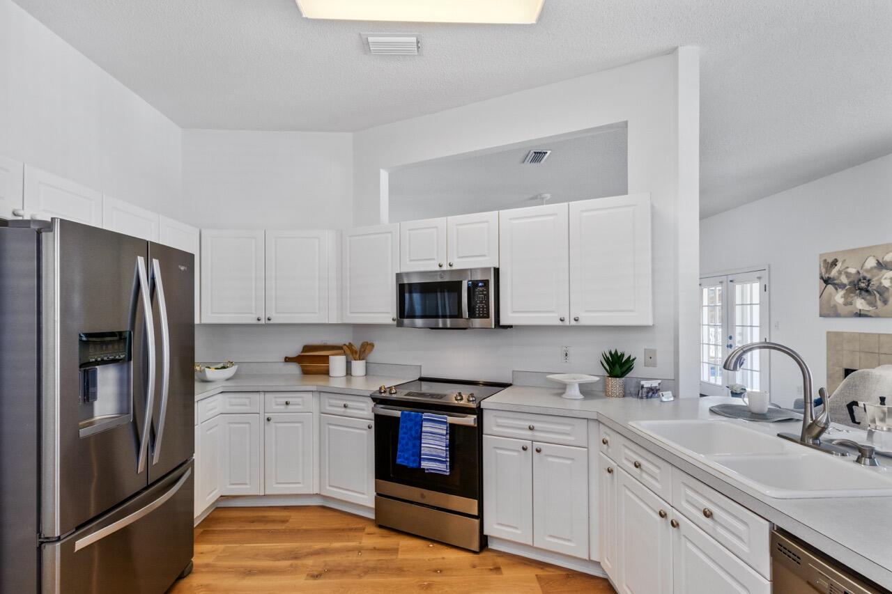 BAYSIDE PH 2 - Residential