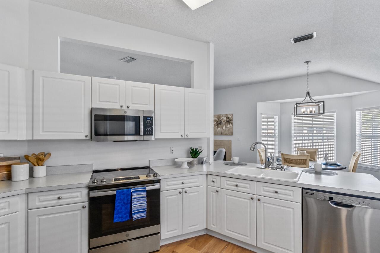 BAYSIDE PH 2 - Residential