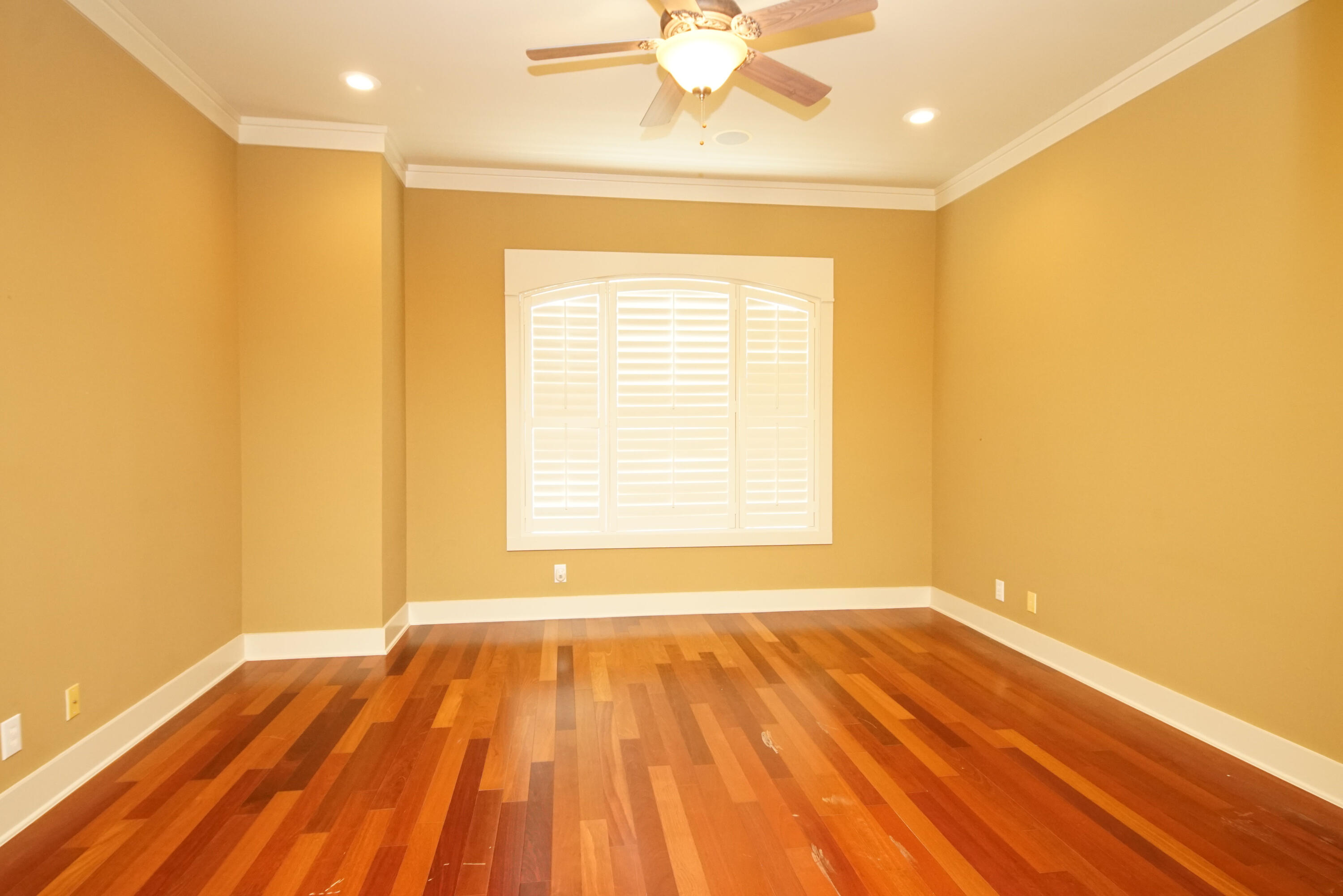 REGATTA BAY GOLF VILLAS - Residential Lease