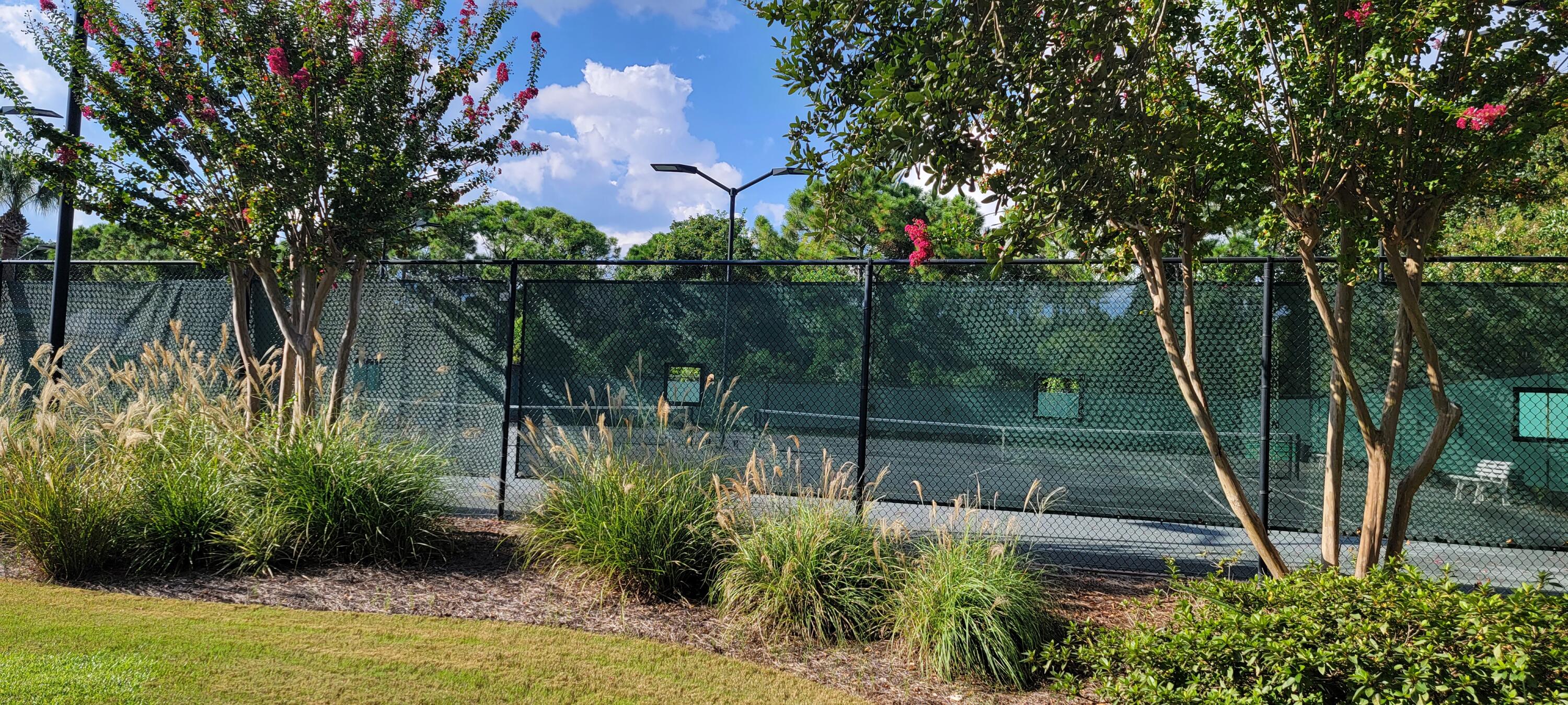 REGATTA BAY GOLF VILLAS - Residential Lease