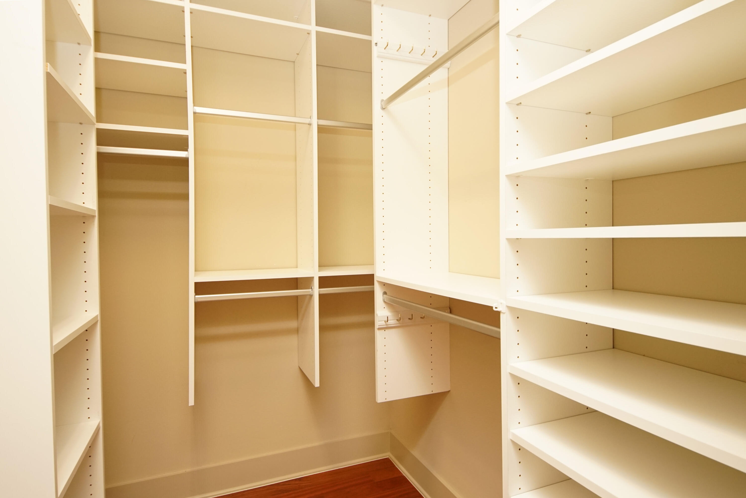 REGATTA BAY GOLF VILLAS - Residential Lease