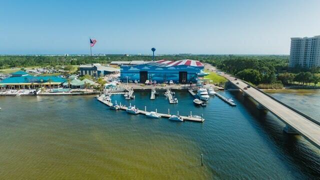 REGATTA BAY GOLF VILLAS - Residential Lease