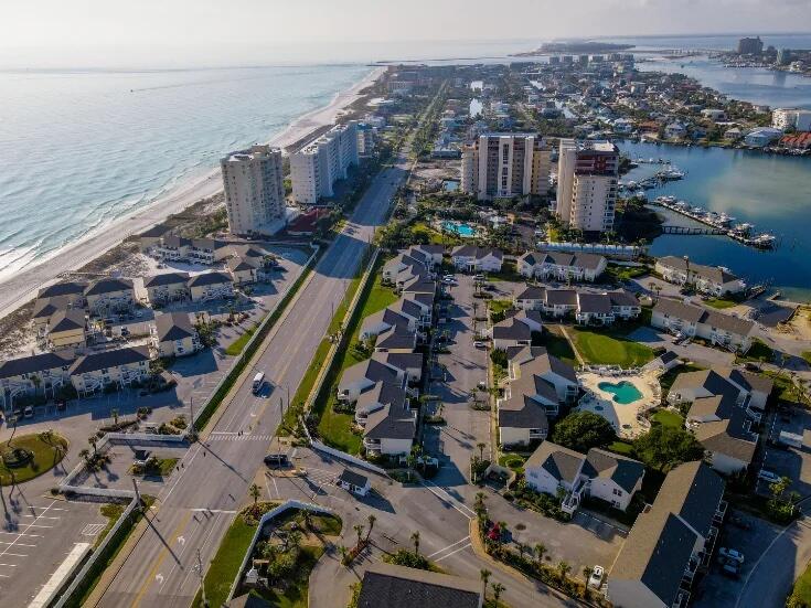 SANDPIPER COVE PH 14 - Residential