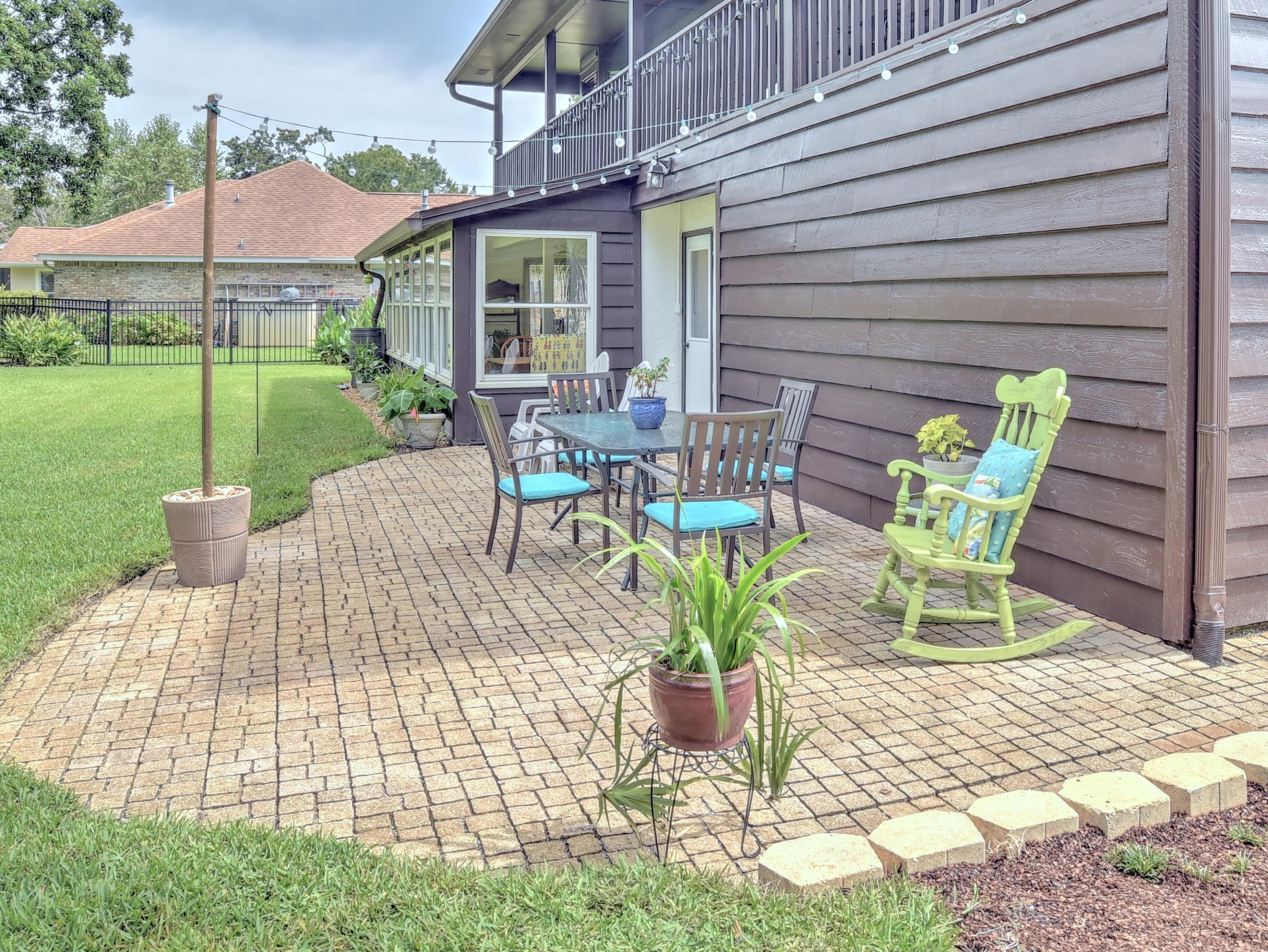 ST ANDREWS EAST BLUEWATER BAY - Residential