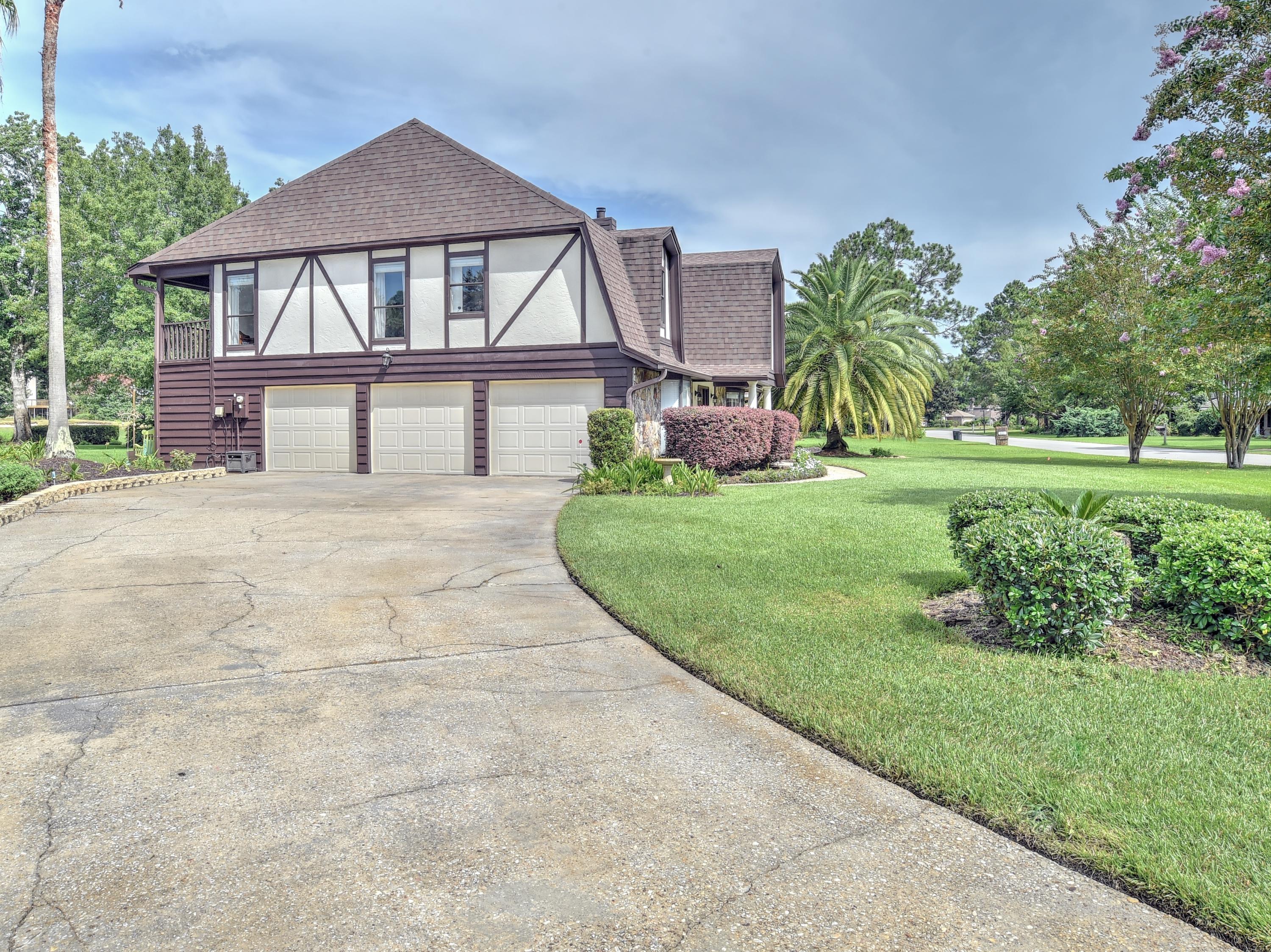 ST ANDREWS EAST BLUEWATER BAY - Residential