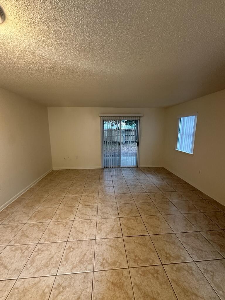 SCOTTWOOD - Residential Lease