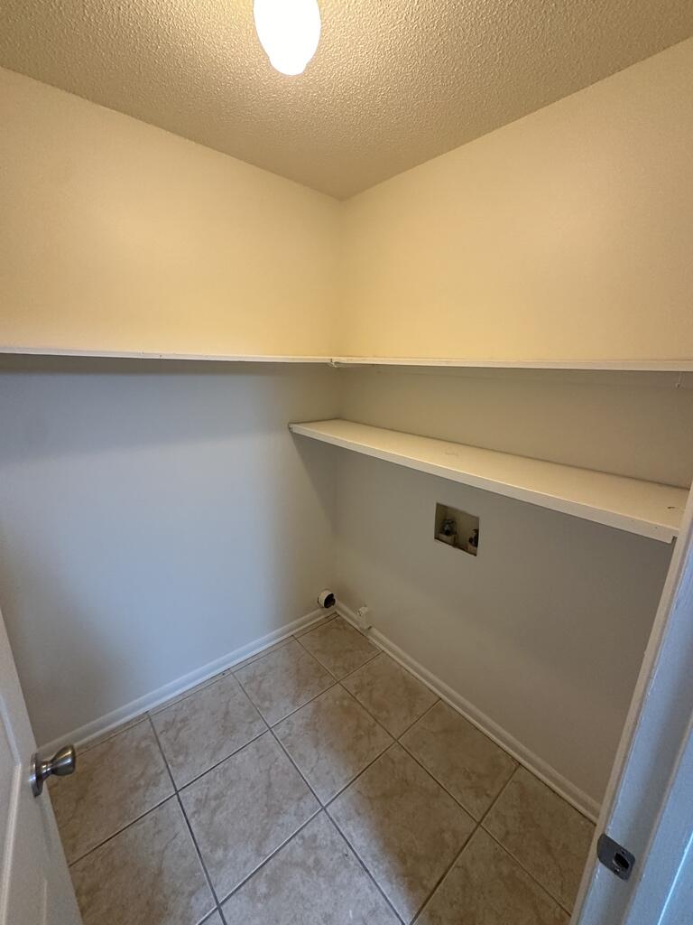 SCOTTWOOD - Residential Lease