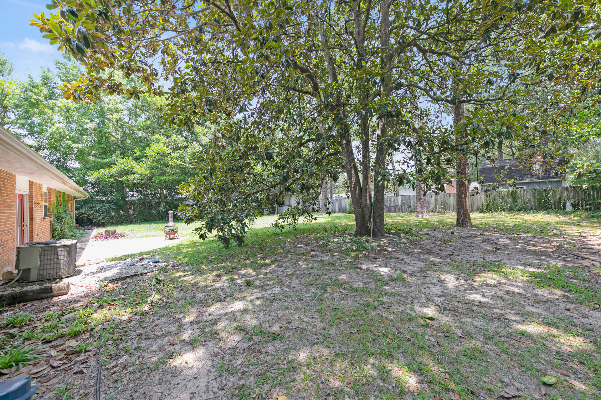 BAYOU POQUITO - Residential