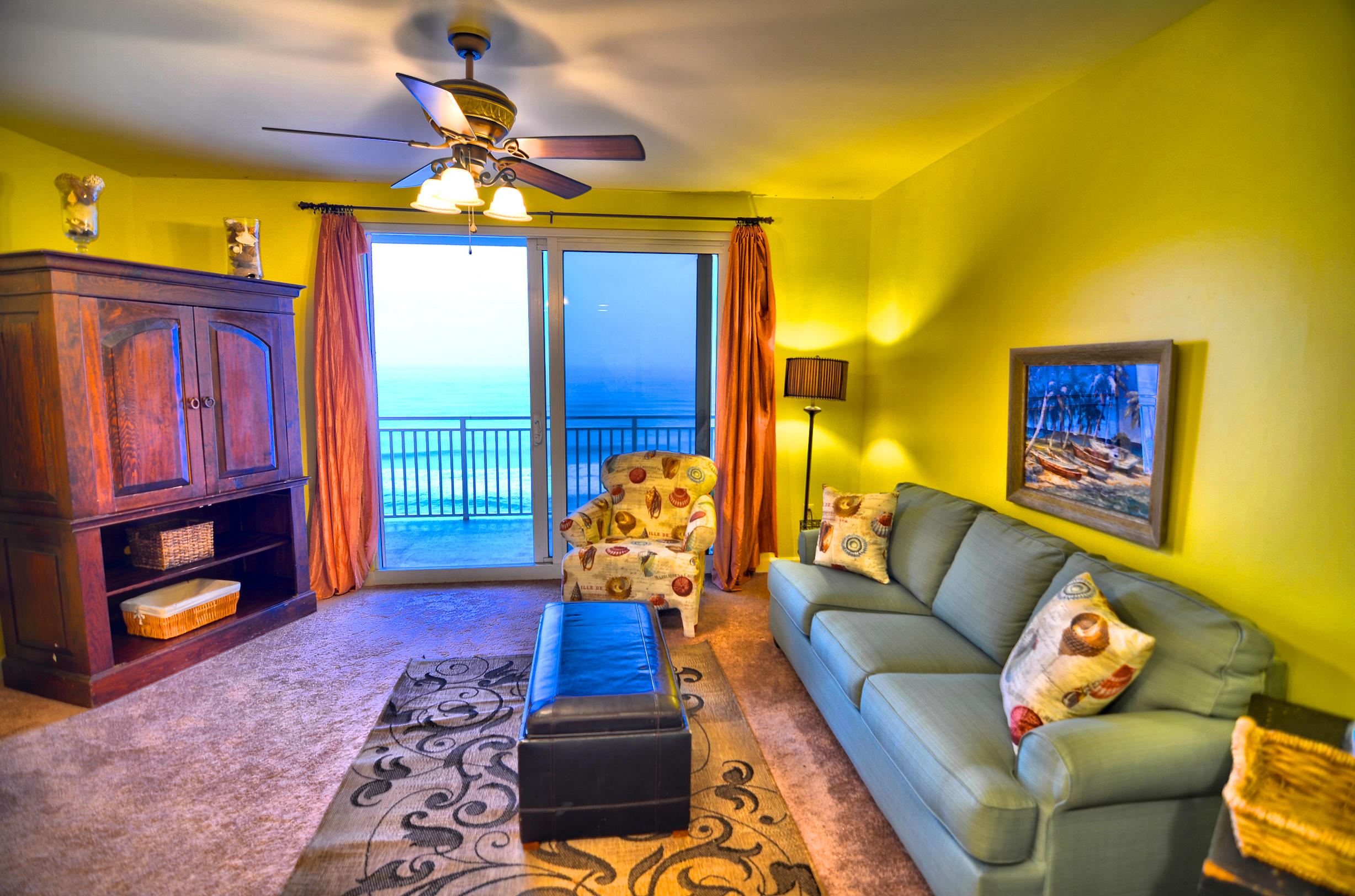 Great opportunity and location in West Panama City Beach! This 1 bedroom + bunks, 2 bath condo features an open kitchen/living area with granite counters and breakfast bar. Splash offers amazing resort style amenities including a waterpark with water slides, interactive water toys, a lazy river ride, dive-in movie theater, arcade, state-of-the-art fitness center, and a poolside bar/grill a pool and jacuzzi.
