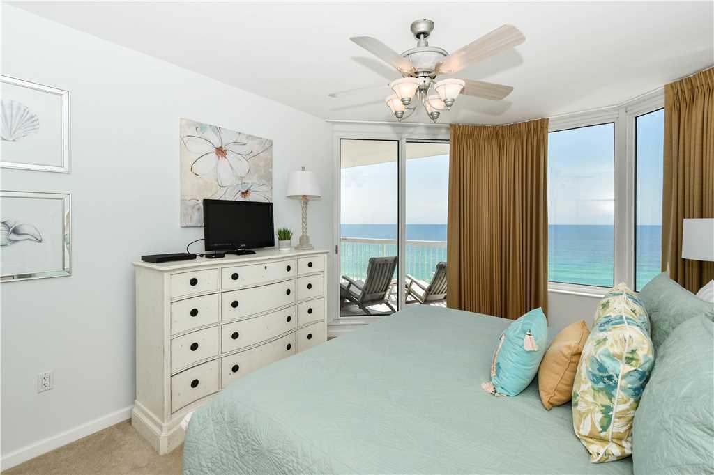 SILVER BEACH TOWERS - Residential