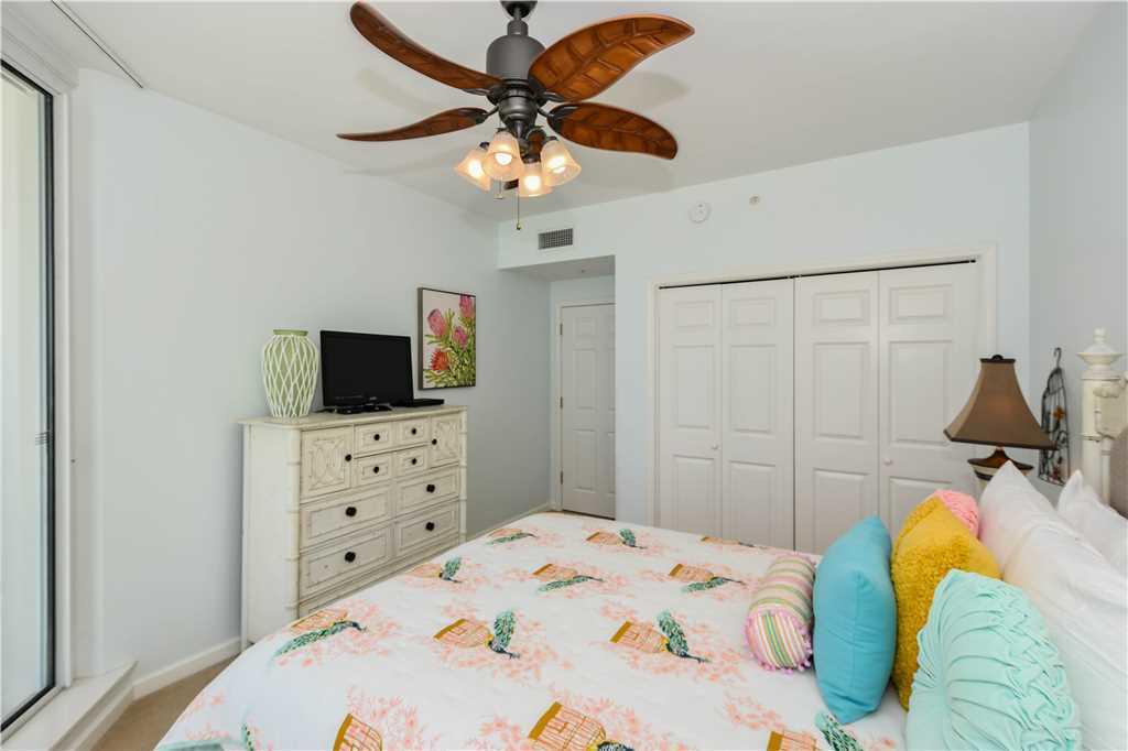 SILVER BEACH TOWERS - Residential