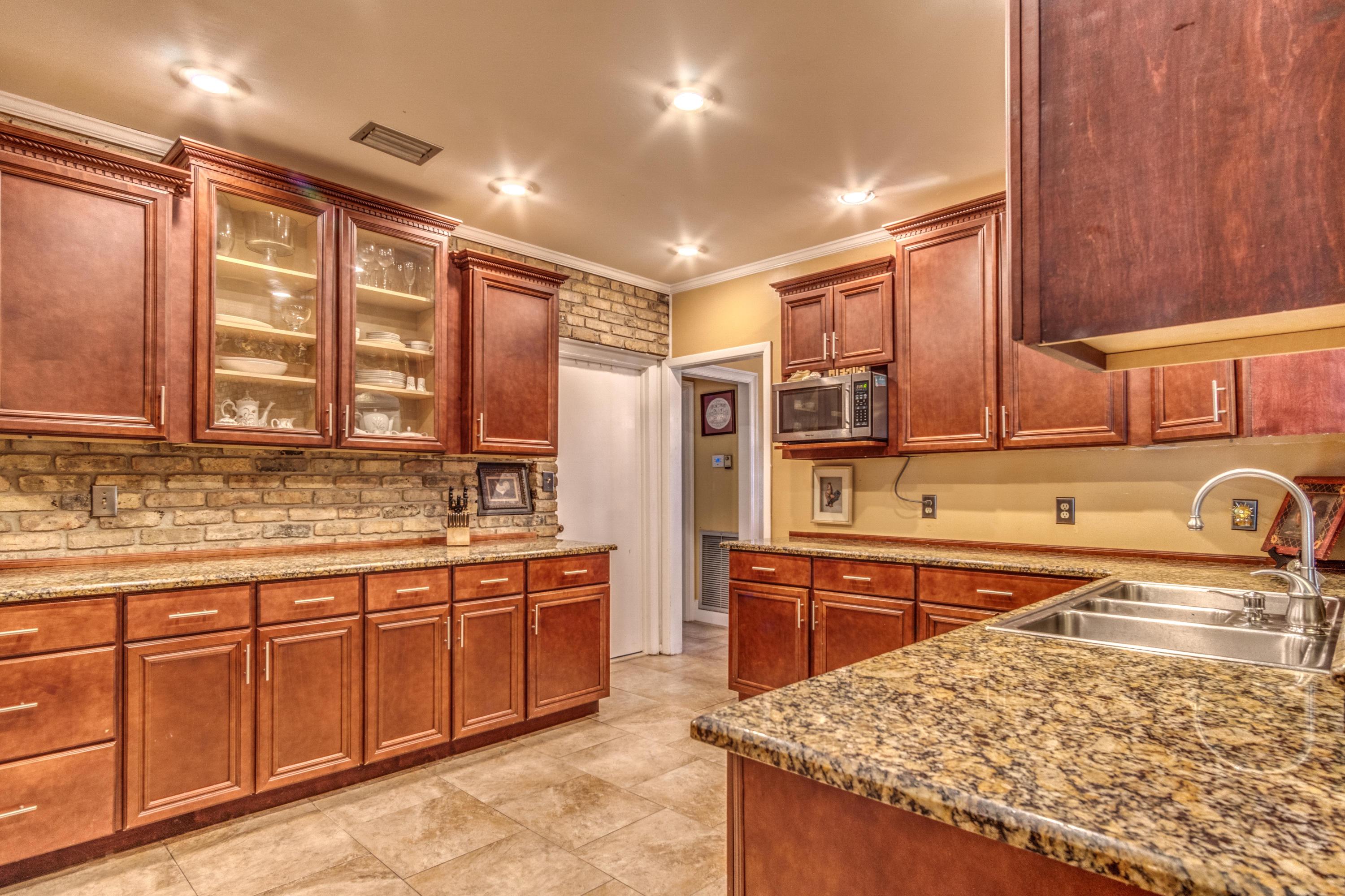 ADAMS POWELL - Residential