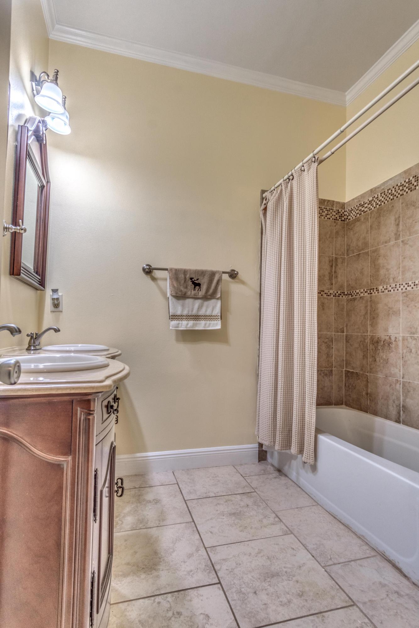 ADAMS POWELL - Residential