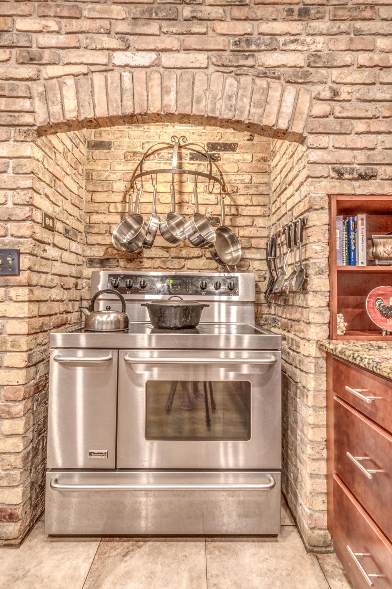 ADAMS POWELL - Residential