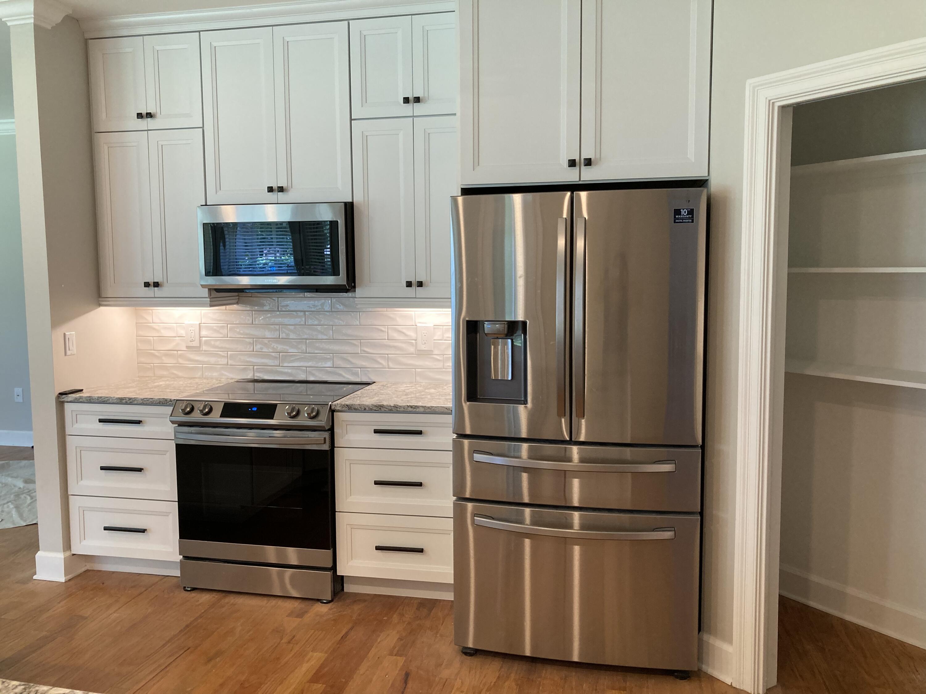 Rocky Bayou Estate - Residential Lease