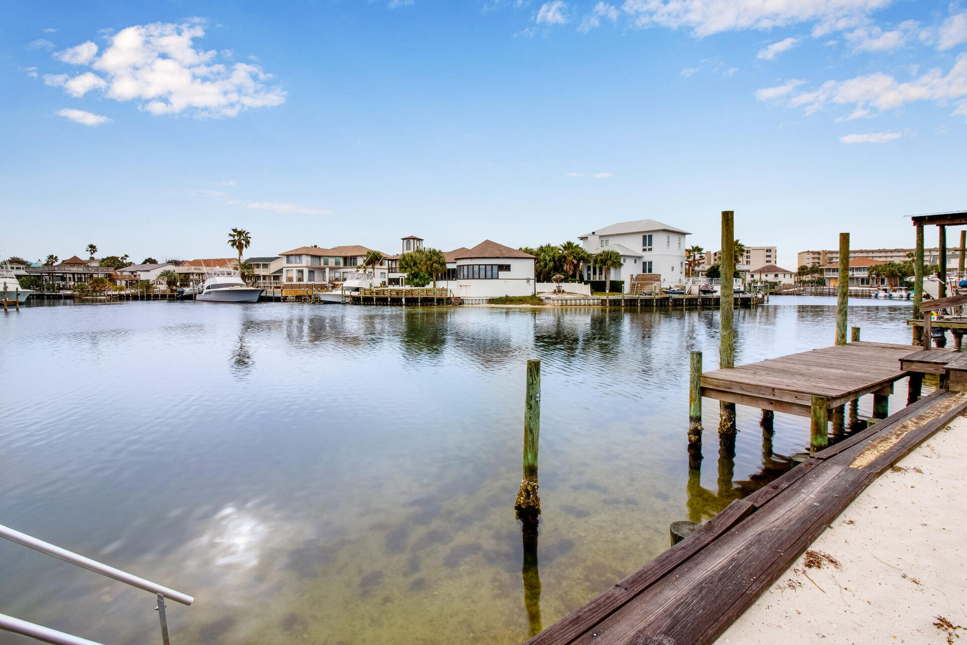 HOLIDAY ISLE - Residential