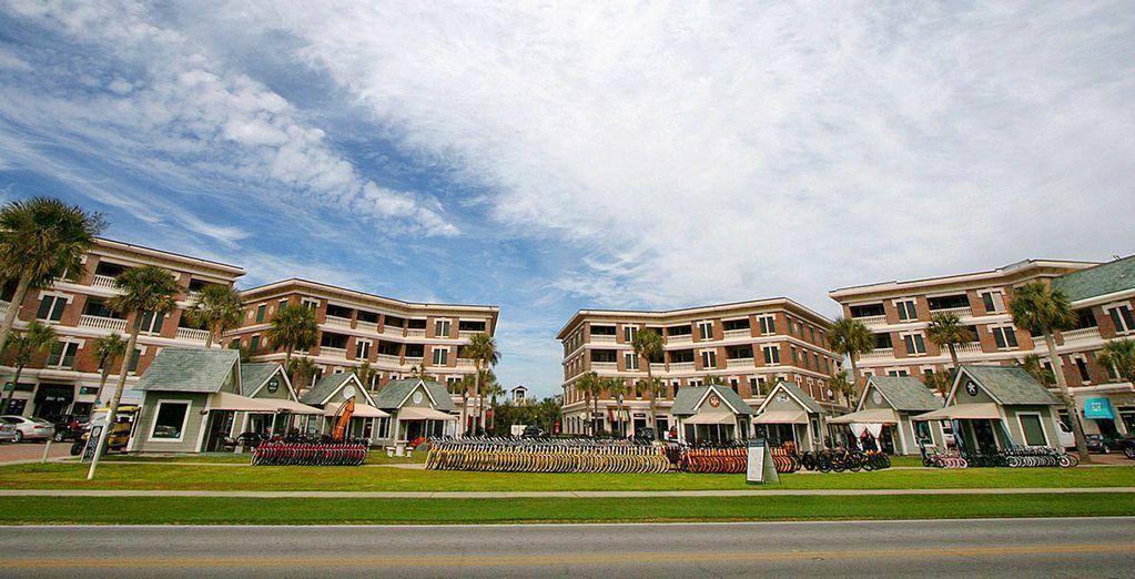 Village of South Walton studio unit with queen bed, kitchenette and full bathroom within walking distance to Alys Beach, Rosemary Beach and all the East End of 30A has to offer, great for short getaways as well as a great producing rental. Seller will entertain owner financing.