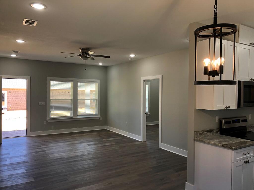 VILLA TASSO TOWN OF - Residential