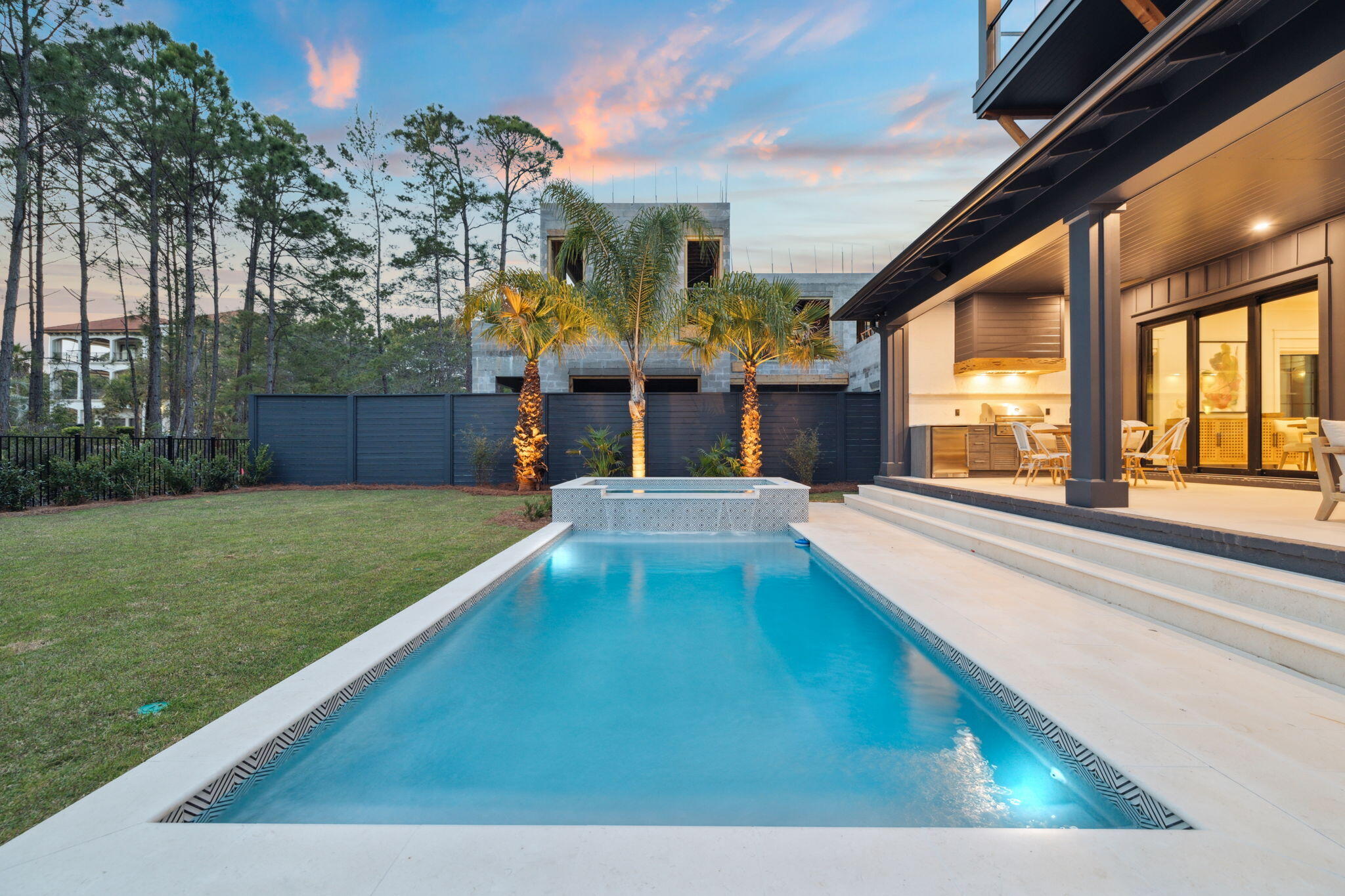 BEACH HIGHLAND - Residential