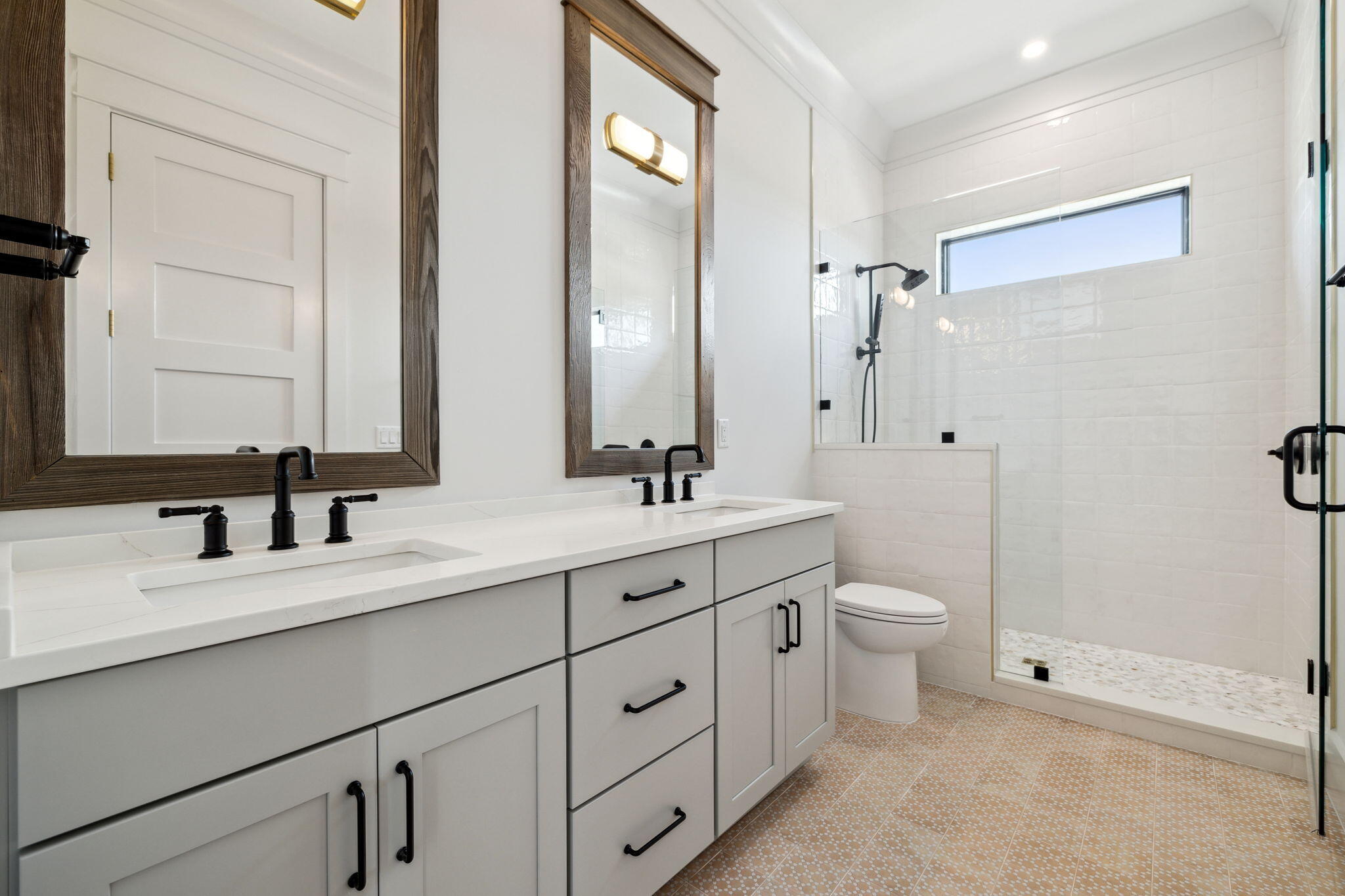 BEACH HIGHLAND - Residential