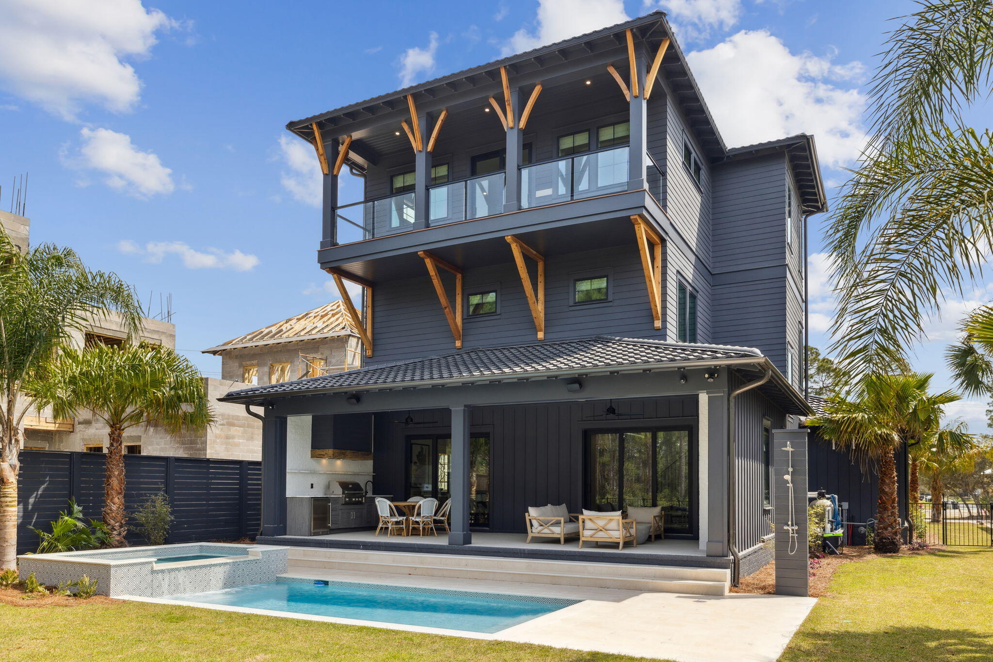 BEACH HIGHLAND - Residential