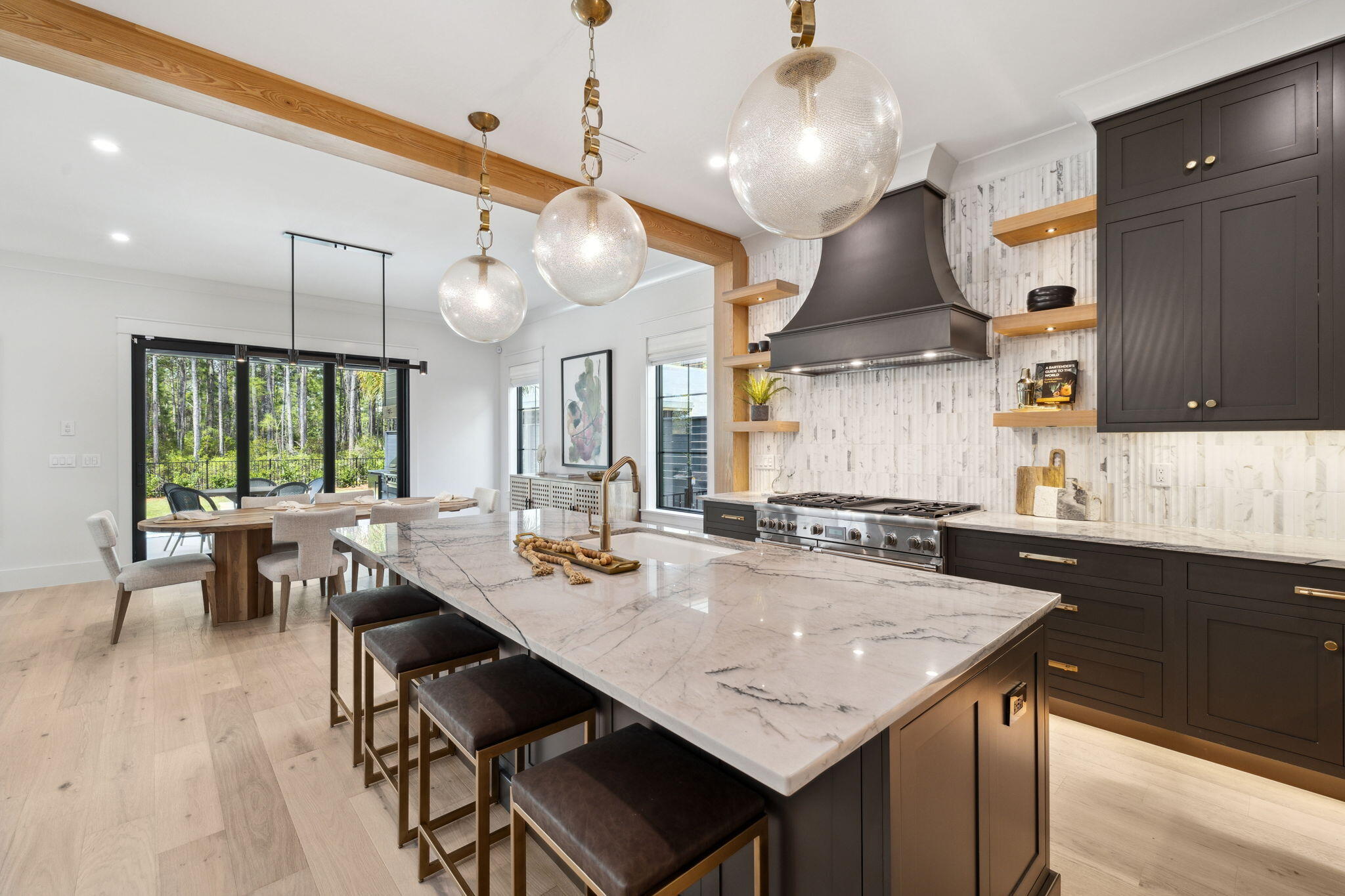 BEACH HIGHLAND - Residential