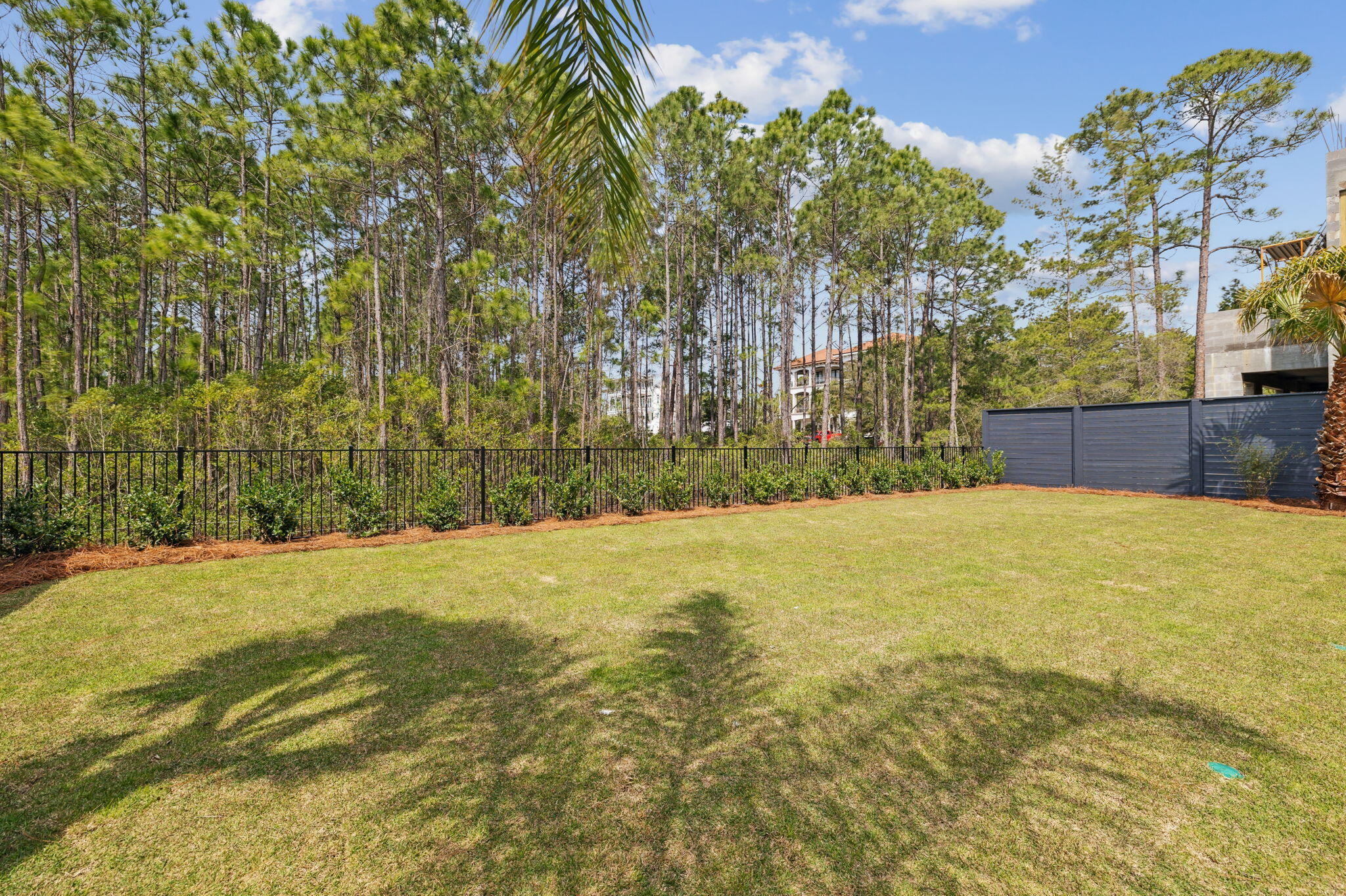 BEACH HIGHLAND - Residential