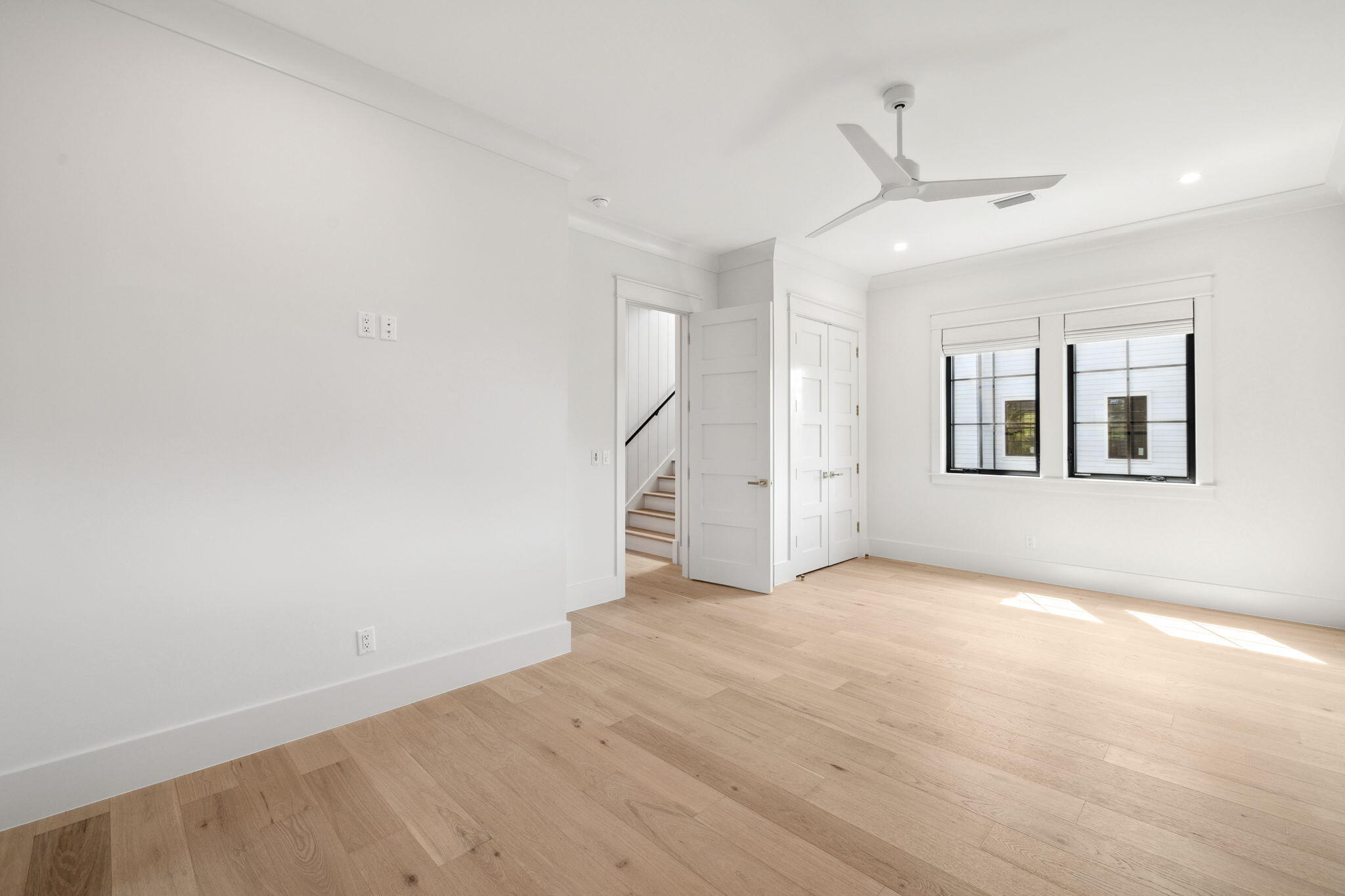 BEACH HIGHLAND - Residential