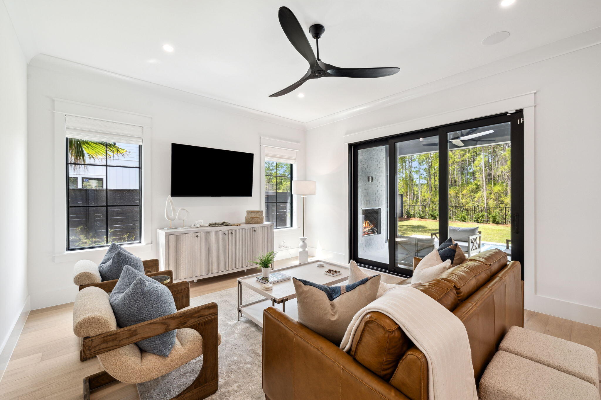 BEACH HIGHLAND - Residential