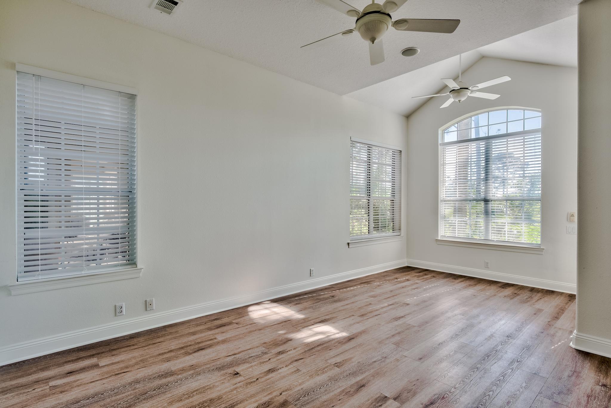 REGATTA BAY - Residential